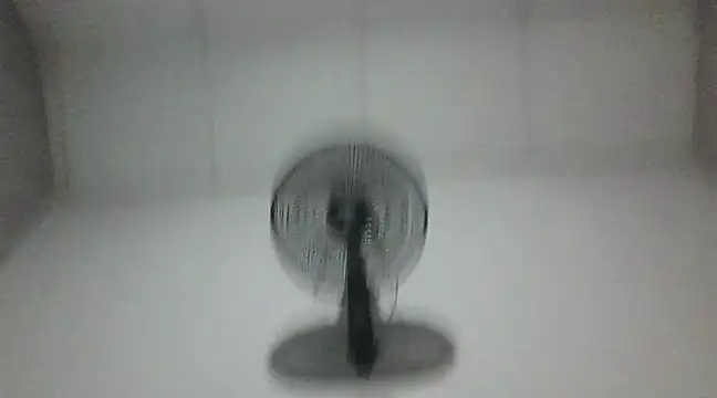 Snapshot of leo_teen chatting on January 5, 12:20 am leo teen online show from January 5, 12:20 am