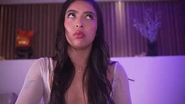 Snapshot of Camila_dupont chatting on February 24, 3:26 am Camila dupont online show from February 24, 3:26 am