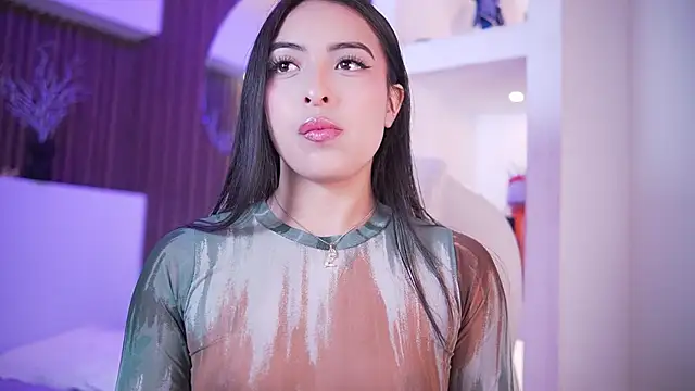 Snapshot of Camila_dupont chatting on April 6, 3:48 am Camila dupont online show from April 6, 3:48 am