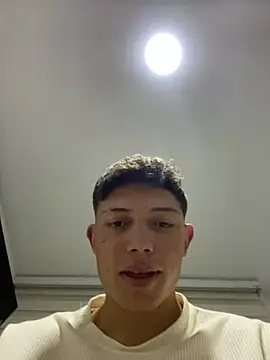 apoloruso online show from January 2, 2:54 am