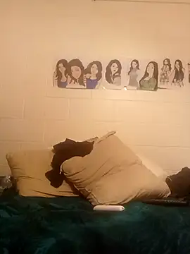 k1oudE online show from October 6, 5:16 am