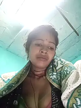 Snapshot of Arini_Arora chatting on January 20, 11:43 pm Arini Arora online show from January 20, 11:43 pm