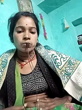 Snapshot of Arini_Arora chatting on February 1, 8:58 pm Arini Arora online show from February 1, 8:58 pm