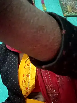 Snapshot of Arini_Arora chatting on February 12, 5:26 pm Arini Arora online show from February 12, 5:26 pm