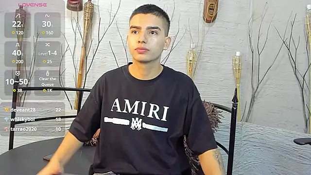 Snapshot of MarcoVitto chatting on January 6, 9:52 am MarcoVitto online show from January 6, 9:52 am