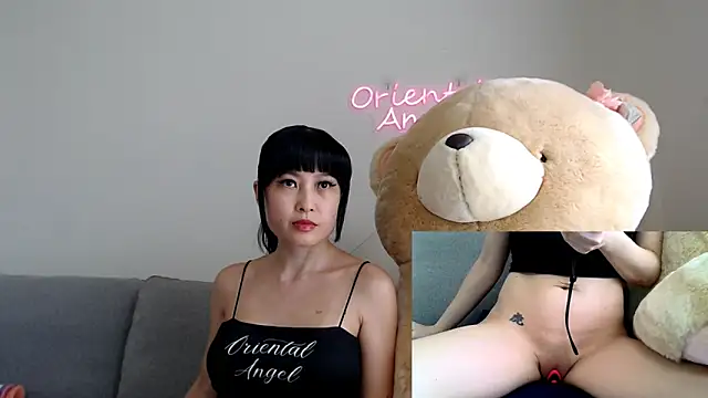 Snapshot of OrientalAngel chatting on February 10, 2:15 am OrientalAngel online show from February 10, 2:15 am