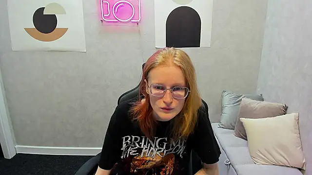 ElizabethHarpper online show from January 8, 1:32 am
