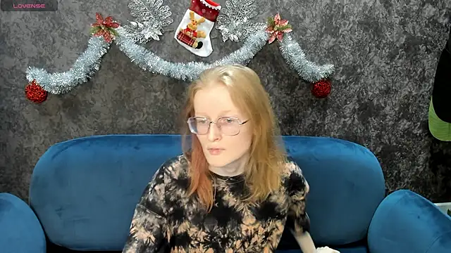 ElizabethHarpper online show from January 22, 1:42 am