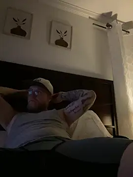 Snapshot of tcadle1824 chatting on March 27, 2:28 am tcadle1824 online show from March 27, 2:28 am