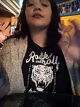 Snapshot of Miss_Amelie chatting on March 11, 11:26 pm Miss Amelie online show from March 11, 11:26 pm