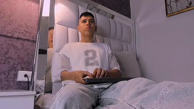 Snapshot of Angel_Khouri chatting on January 25, 8:00 pm Angel Khouri online show from January 25, 8:00 pm