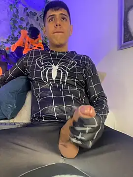 Snapshot of Angel_Khouri chatting on October 31, 3:51 am Angel Khouri online show from October 31, 3:51 am