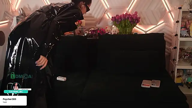 Snapshot of taanni_bc chatting on March 16, 9:52 pm taanni bc online show from March 16, 9:52 pm