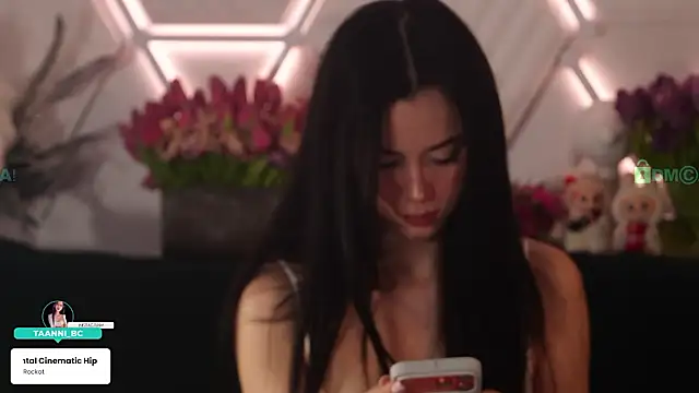 Snapshot of taanni_bc chatting on March 17, 10:24 pm taanni bc online show from March 17, 10:24 pm