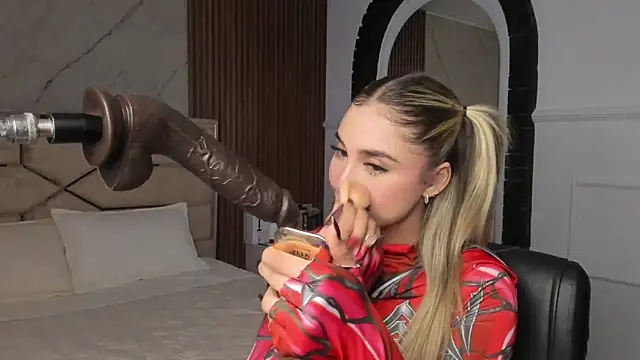 EmiilyHendriixx online show from January 31, 8:54 pm