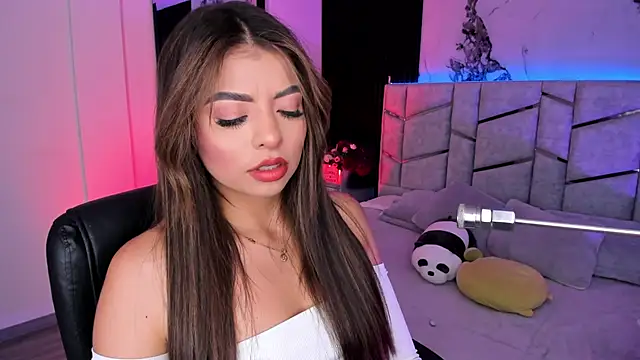 Snapshot of daniiphoeniixx chatting on October 10, 7:35 pm daniiphoeniixx online show from October 10, 7:35 pm