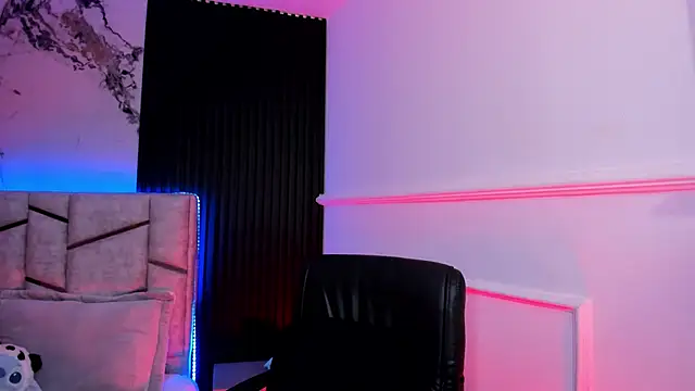 Snapshot of daniiphoeniixx chatting on October 27, 7:18 pm daniiphoeniixx online show from October 27, 7:18 pm