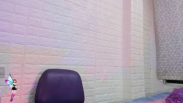 alanna love01 online show from March 13, 3:33 am