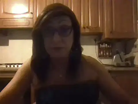 Snapshot of Tiabet chatting on September 24, 8:45 pm Tiabet online show from September 24, 8:45 pm