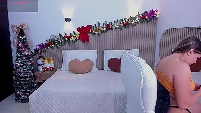 Annie kurt  online show from December 22, 9:23 pm