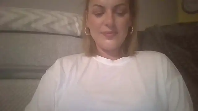Gigi-Honey online show from September 19, 8:53 pm