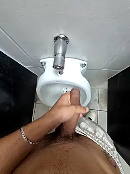 Snapshot of MALIK-PARVATI chatting on November 23, 5:57 pm MALIK-PARVATI online show from November 23, 5:57 pm