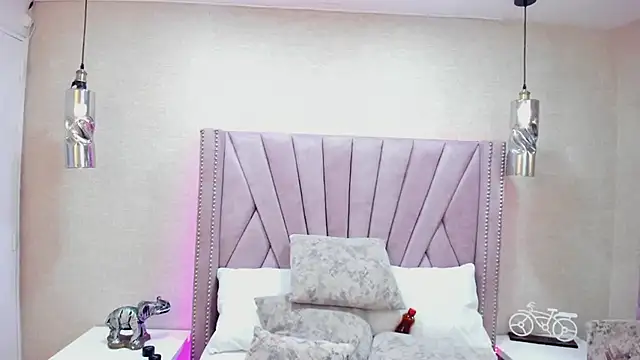CataleyaRicci online show from February 4, 8:38 pm