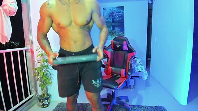 Snapshot of Adam_Valenciia chatting on October 3, 2:08 am Adam Valenciia online show from October 3, 2:08 am