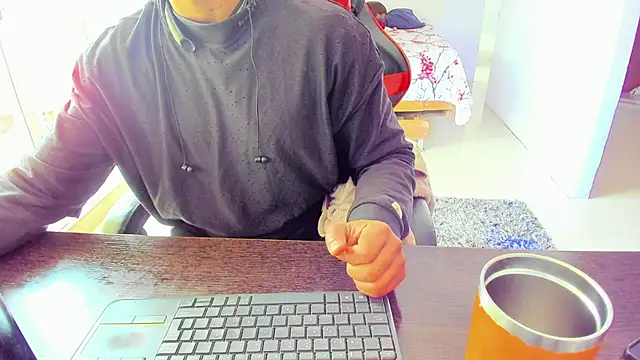 Snapshot of Adam_Valenciia chatting on October 3, 3:53 pm Adam Valenciia online show from October 3, 3:53 pm