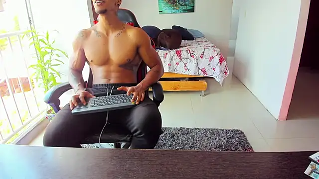 Snapshot of Adam_Valenciia chatting on October 9, 5:44 pm Adam Valenciia online show from October 9, 5:44 pm