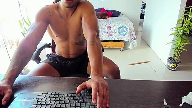 Snapshot of Adam_Valenciia chatting on October 20, 5:57 pm Adam Valenciia online show from October 20, 5:57 pm