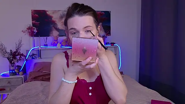 Nellie Medina online show from February 17, 7:09 pm