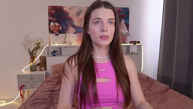 Nellie Medina online show from May 8, 1:49 pm