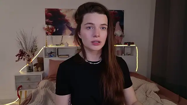 Nellie Medina online show from May 14, 7:53 pm