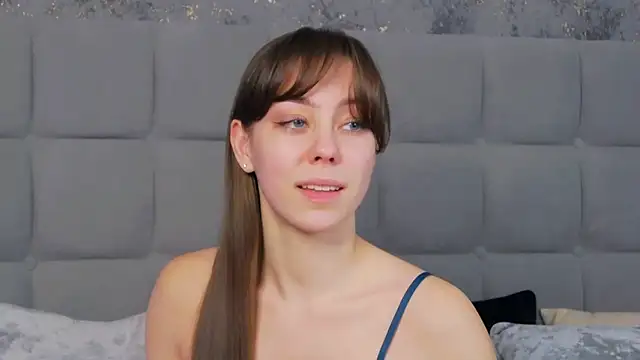 Snapshot of TheEmma chatting on February 3, 12:14 pm TheEmma online show from February 3, 12:14 pm