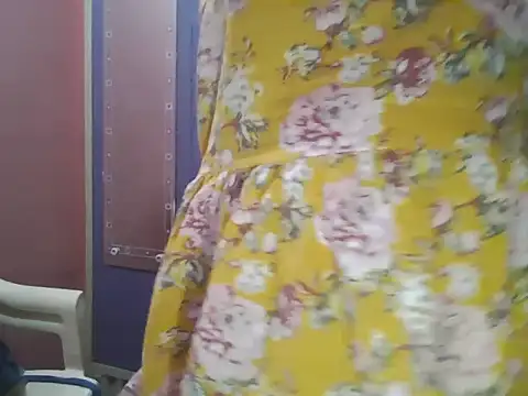 Snapshot of Hot-shanvi chatting on December 3, 6:28 pm Hot-shanvi online show from December 3, 6:28 pm