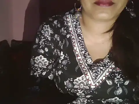 Hot-shanvi online show from May 18, 5:52 pm