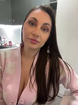 claraxjoyy online show from January 10, 4:44 am