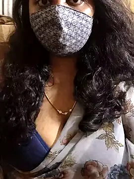 Snapshot of Rathi22 chatting on April 4, 2:47 pm Rathi22 online show from April 4, 2:47 pm