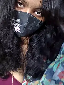 Snapshot of Rathi22 chatting on April 8, 2:44 am Rathi22 online show from April 8, 2:44 am