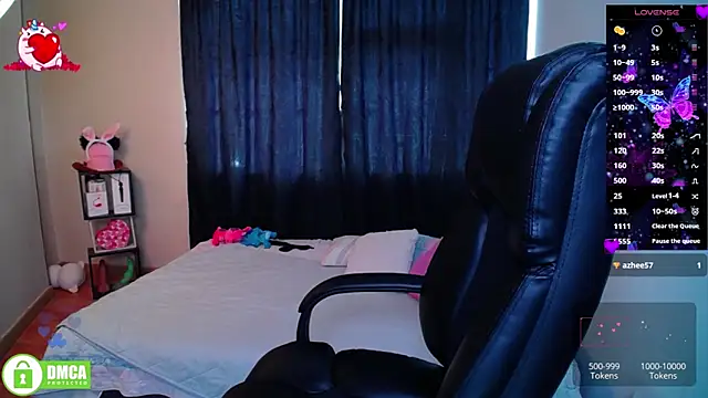 Qadesh Boix online show from October 4, 7:01 pm