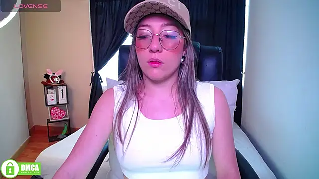 Qadesh Boix online show from October 27, 6:01 pm