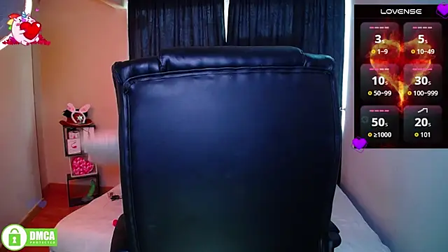 Qadesh Boix online show from November 1, 5:59 pm