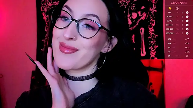 Miss Alice   online show from October 19, 12:33 am