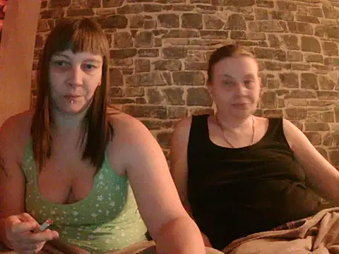 Sweet Phoenix online show from January 24, 6:25 pm