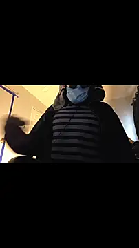 Snapshot of dominatingblacklove chatting on December 22, 8:17 pm dominatingblacklove online show from December 22, 8:17 pm