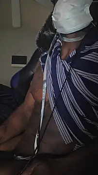 Snapshot of dominatingblacklove chatting on January 6, 4:32 pm dominatingblacklove online show from January 6, 4:32 pm