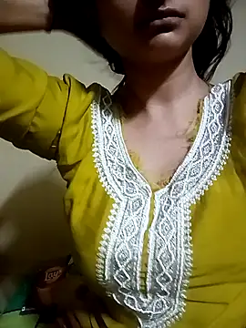 Snapshot of Piya_Ji chatting on May 12, 10:34 am Piya Ji online show from May 12, 10:34 am