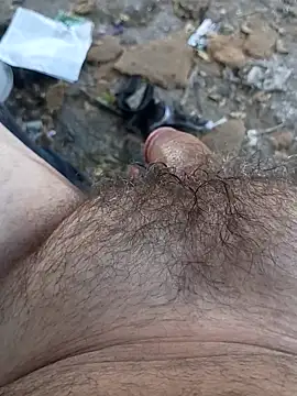 Snapshot of Cloudin_around chatting on October 3, 10:51 pm Cloudin around online show from October 3, 10:51 pm