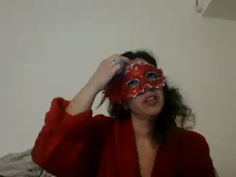 couple-tuga online show from February 1, 11:37 pm